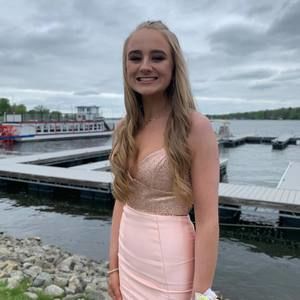 Meet your Posher, Megan